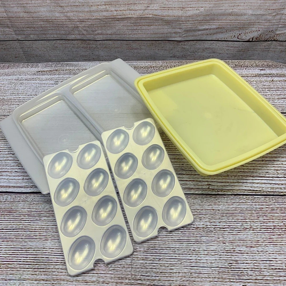 Tupperware Deviled Egg Carrier Tray Holder 12 Eggs‎ Yellow Lid
